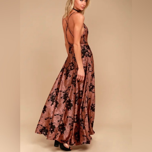 Lulu’s Tea Gardens Rusty Rose Floral Print Satin Maxi Dress - Picture 4 of 16